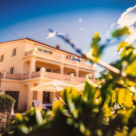 Apartment Viveniti كلينوفيتسا المظهر الخارجي الصورة